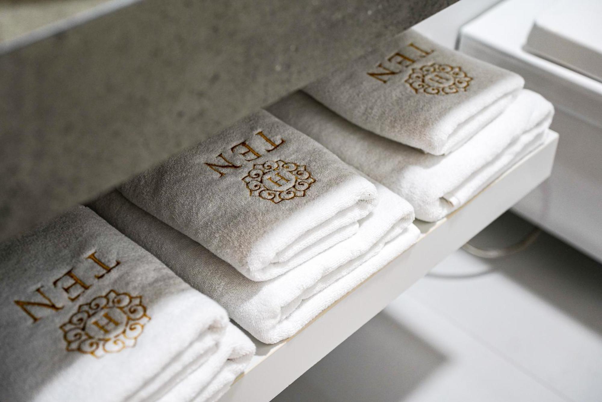 Ten Guest House Приштина Екстер'єр фото